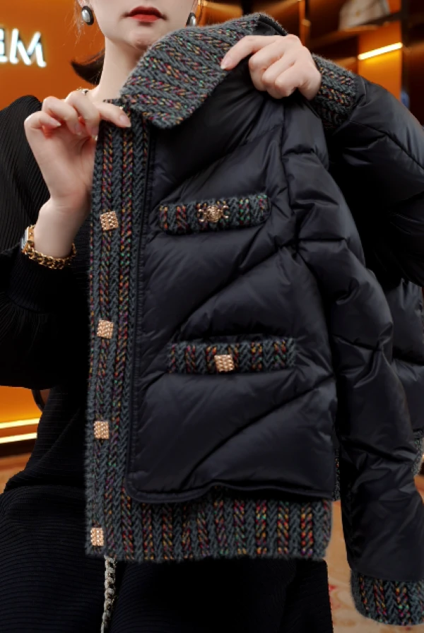 XA-2025霓虹条纹新款时尚气质直充小香羽绒服
