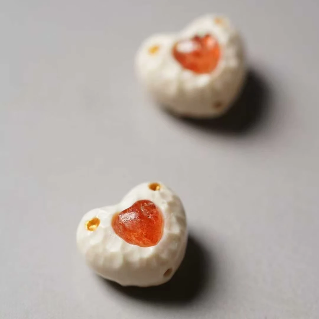 天然猛犸牙料镶嵌爱心