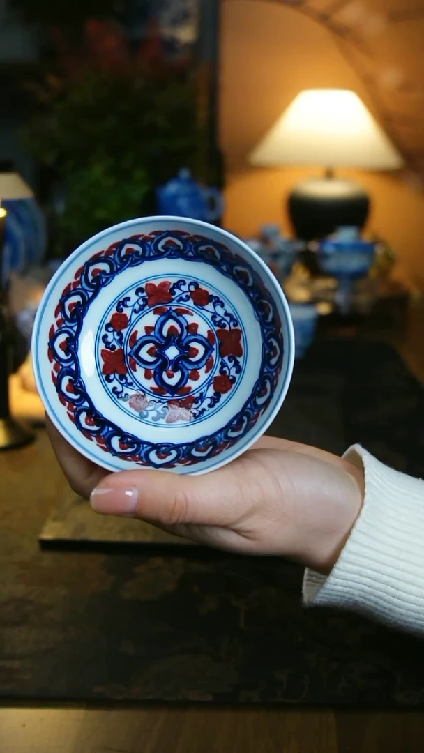 釉里红宝相普洱杯