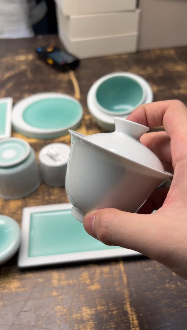 风**佳天义华 白胎盖碗（有底款）