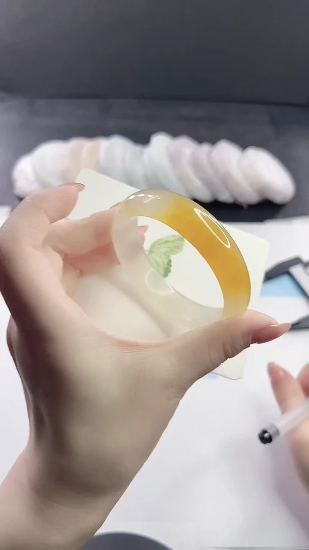 未镶嵌手镯石英质玉多样性发货L49