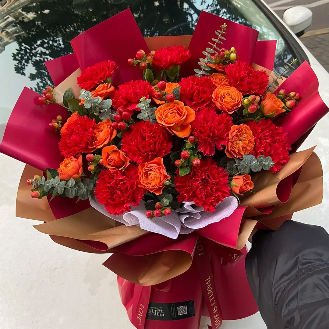 花束【时光正好】11枝红康乃馨花束鲜花送妈妈送长辈送朋友同事生日礼物鲜花小时达鲜花订购同城配送晴天