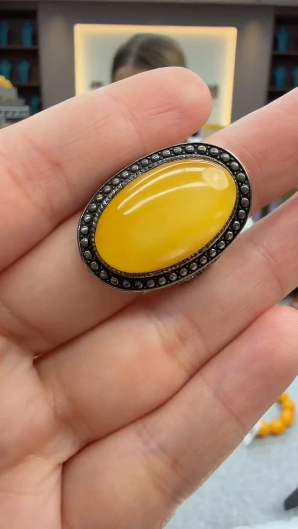 未镶嵌琥珀戒指65秒拍号 假一罚三