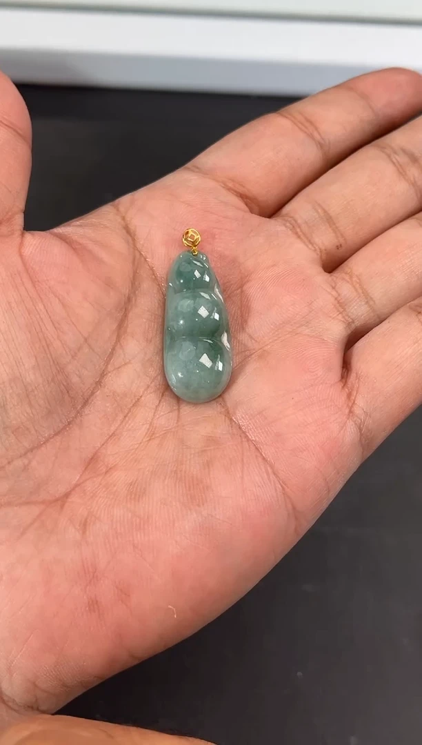 18K金镶嵌挂件翡翠343852