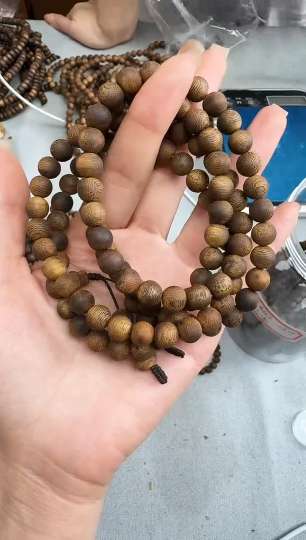 沉香手串0830老乌身圆珠多圈多样性发一