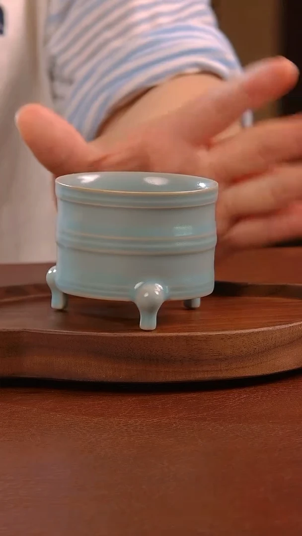 瓷片056号   三足杯