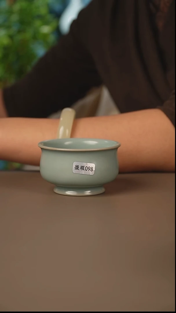 仿古佛肚杯微暇