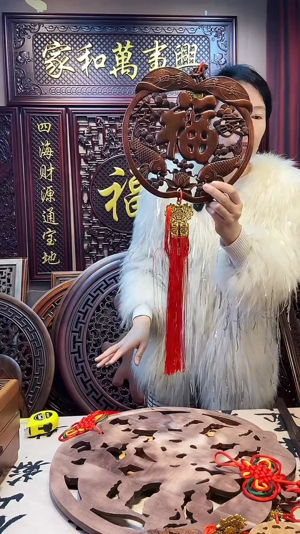 【闪购商品】香樟木木雕直径28cm苹果福