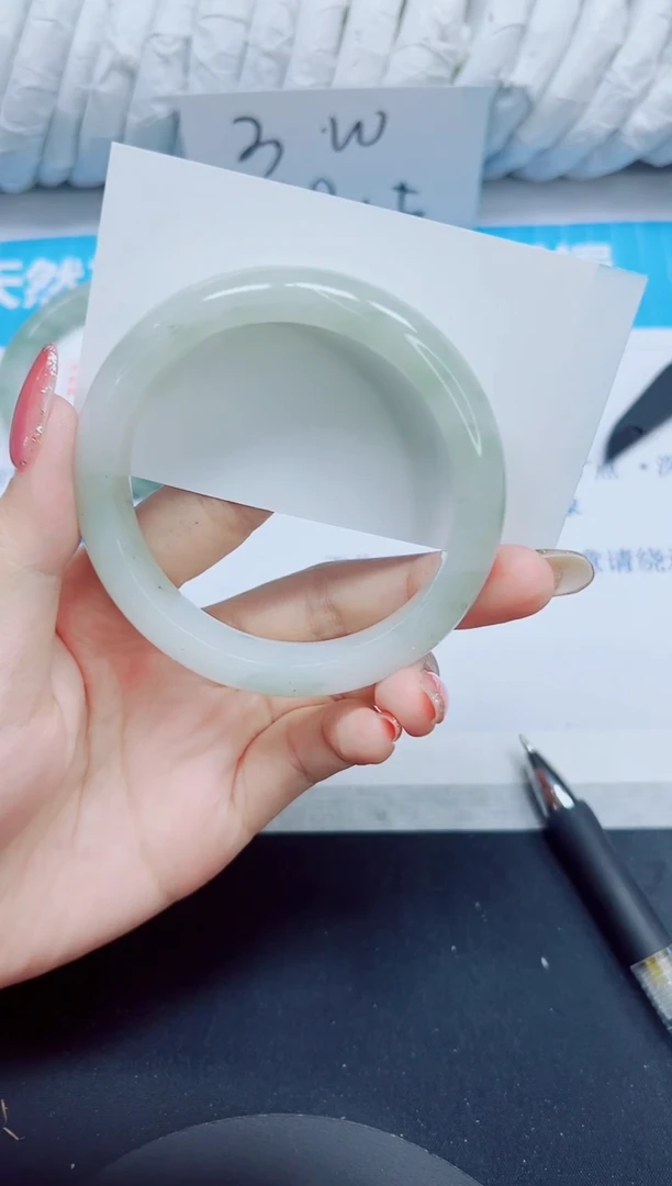 石英质玉手镯未镶嵌221/59.0