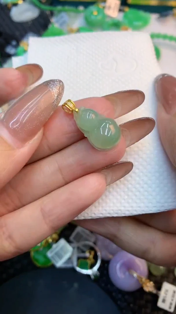 颈饰未镶嵌翡翠1