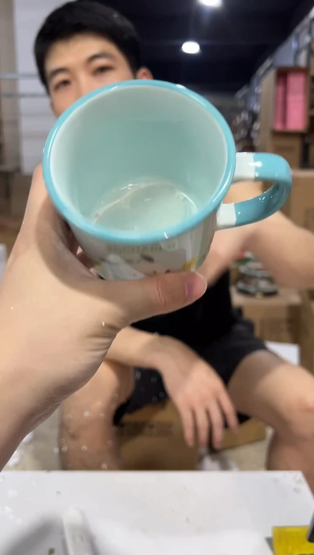 瓷片蓝色帕恰狗花朵水杯