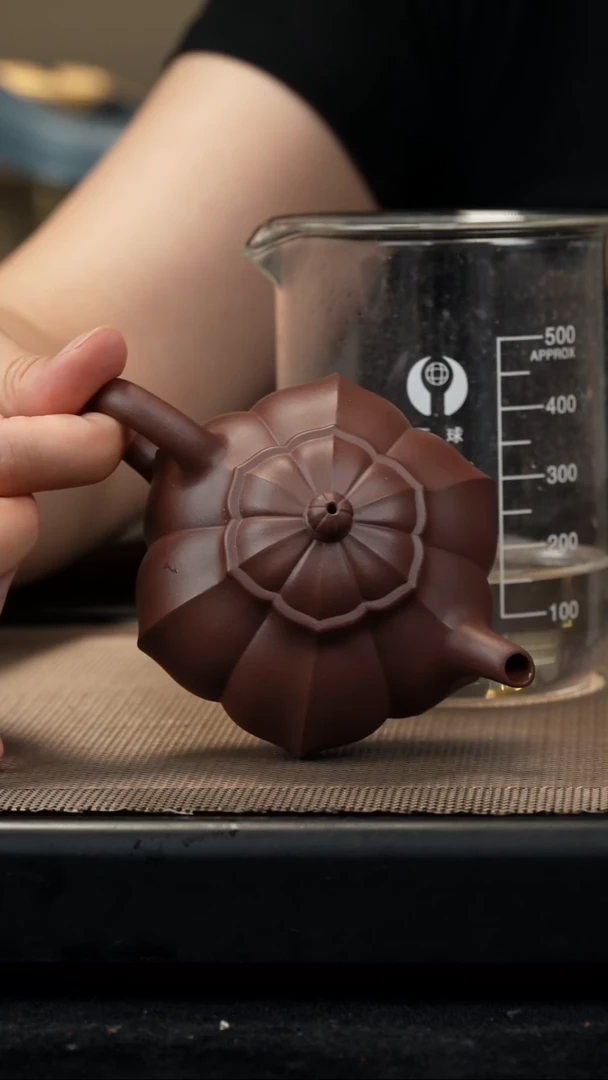 茶壶紫砂紫泥菱花半月160cc