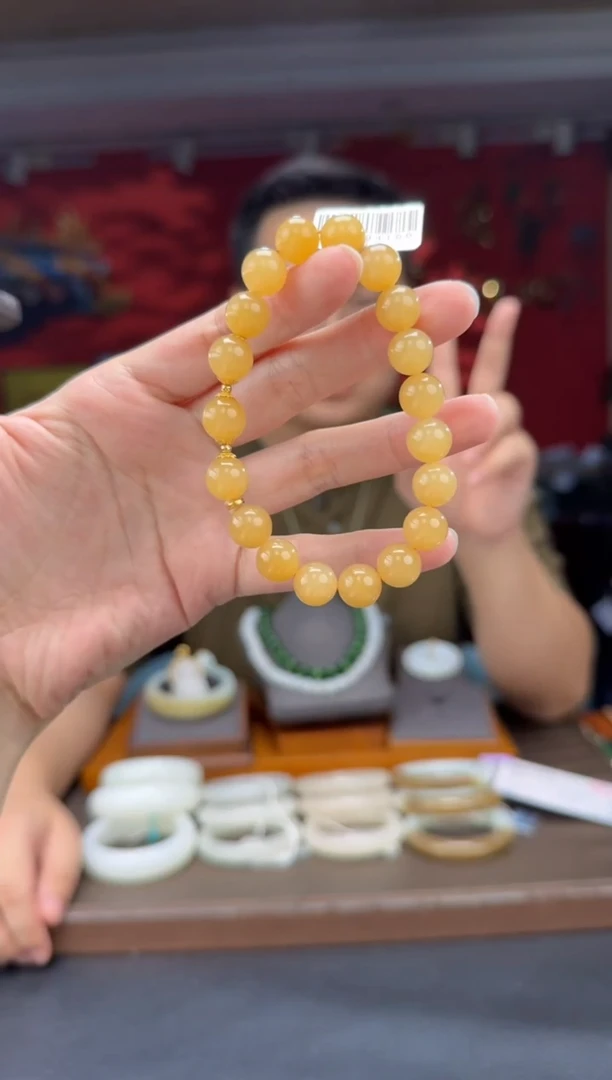 和田玉18K金镶嵌手串且末糖单圈手串