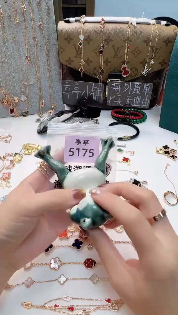 瓷片Y***好 福䘵甄选阁丹丹