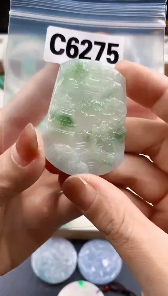 颈饰未镶嵌翡翠天然翡翠吊坠挂件