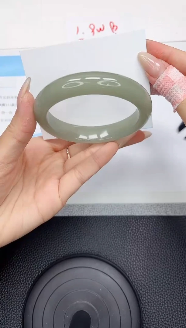 石英质玉手镯未镶嵌162-60.6