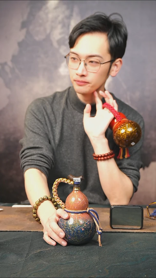 【闪购商品】RW181漆艺酒葫芦不包手串及旋转底座