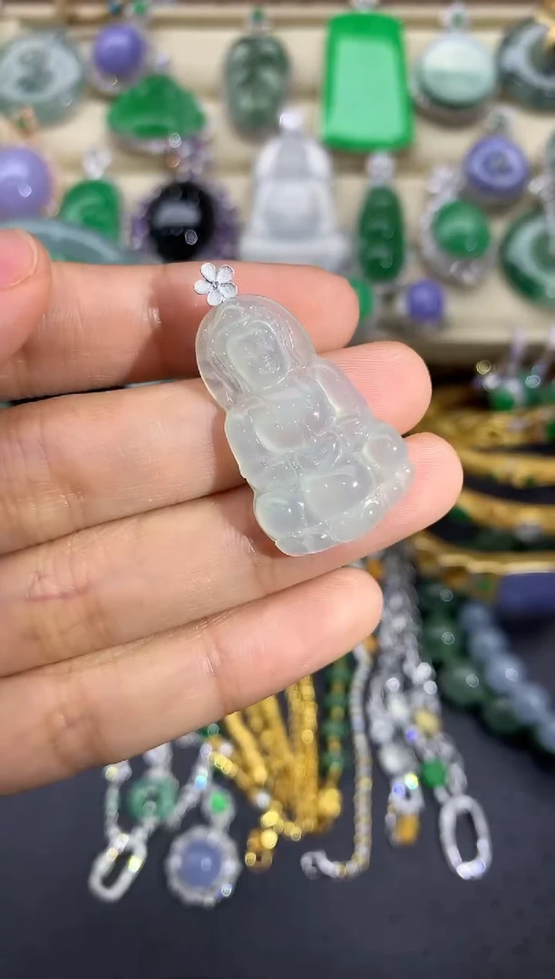 翡翠18K金镶嵌颈饰44-中国好珍宝