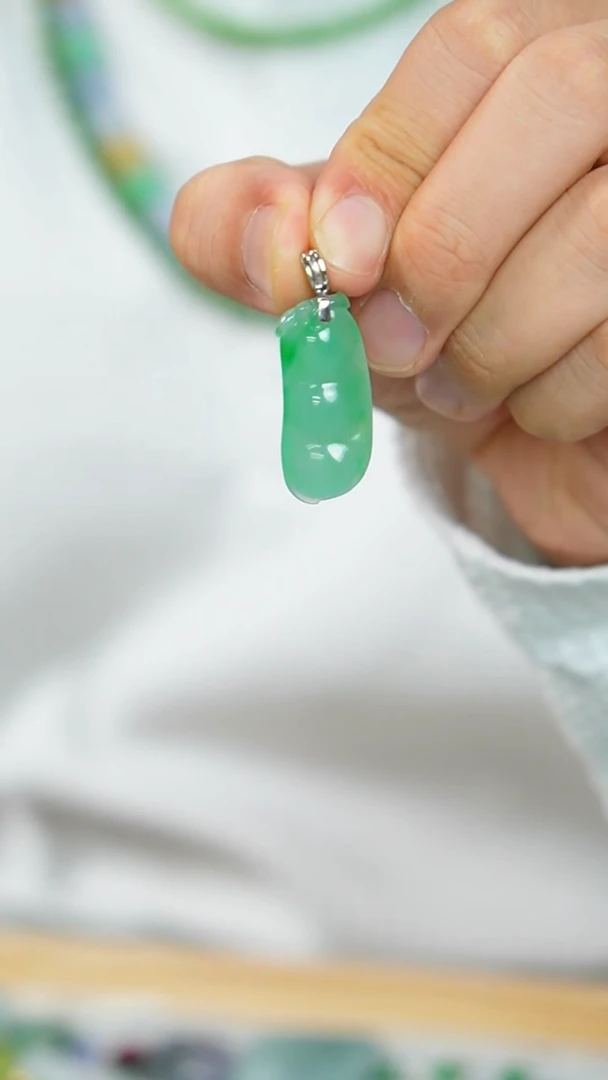 【闪购商品】翡翠颈饰18K金镶嵌53号-福豆/G/3