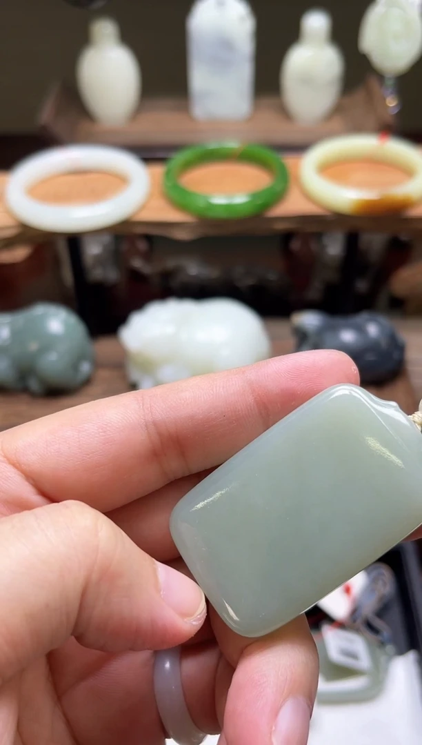 和田玉未镶嵌吊坠(不含链)且末青白 无事牌 9008910