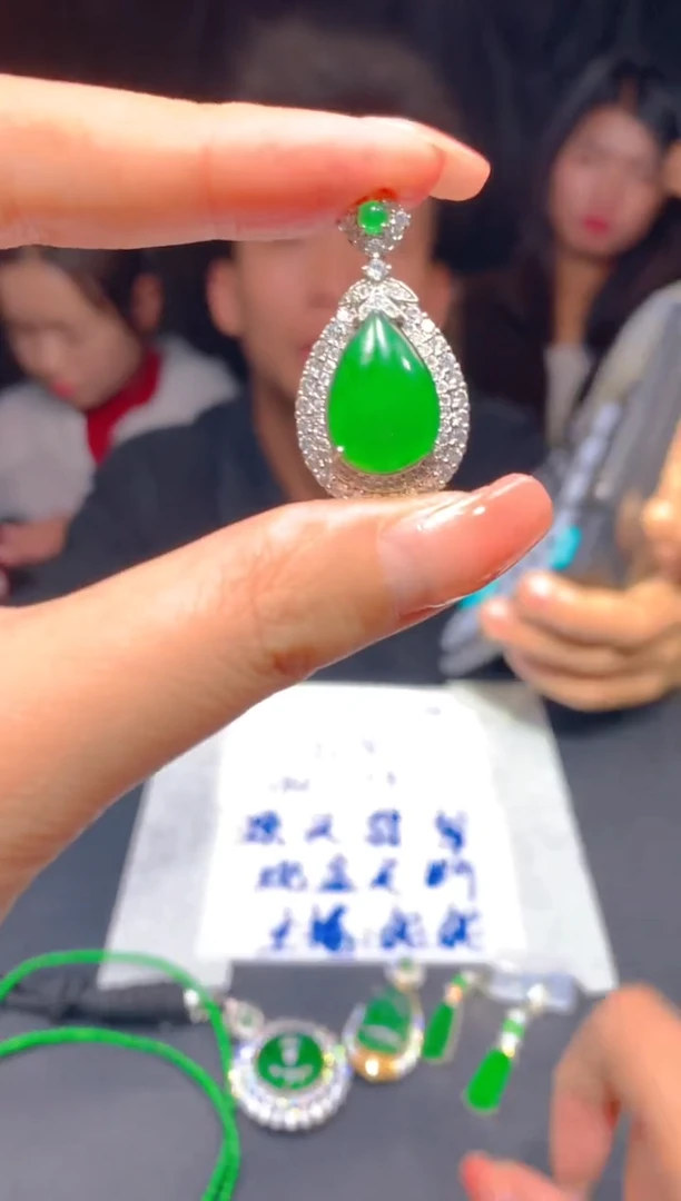 【闪购商品】定制翡翠未镶嵌154多样性发货（发其一）