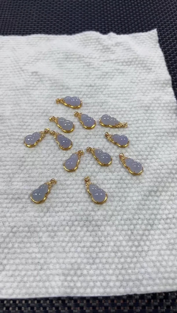 【闪购商品】翡翠吊坠(不含链)18K金镶嵌翡翠葫芦（多样性发一件）