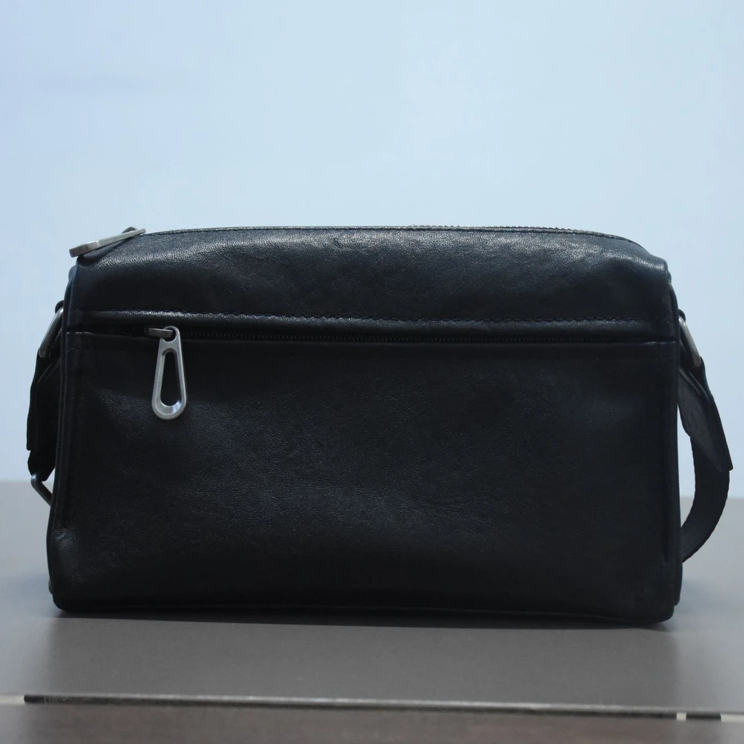 简约新款真皮男包高级感轻奢男士单肩斜挎包植鞣牛皮潮流男斜挎包