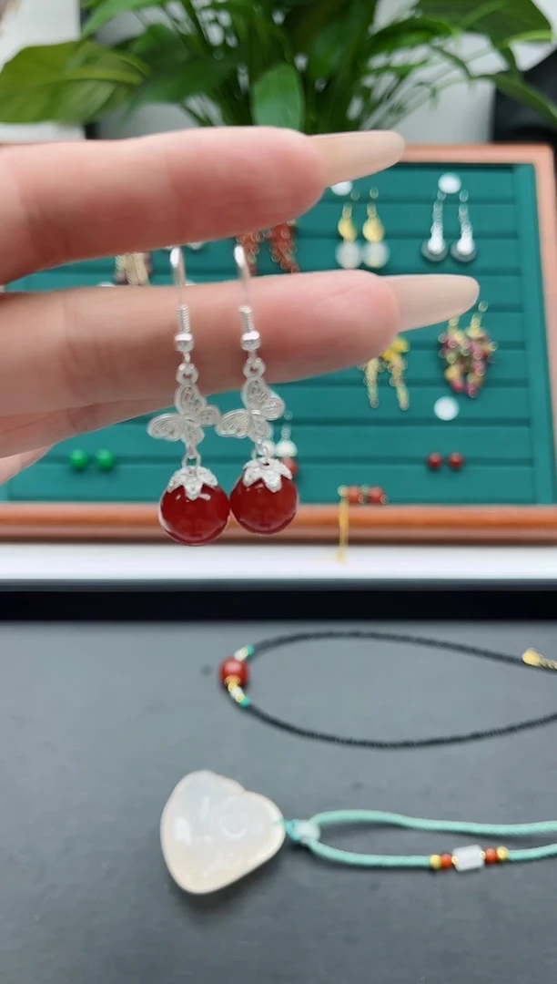 【闪购商品】南红玛瑙耳饰银S925镶嵌306