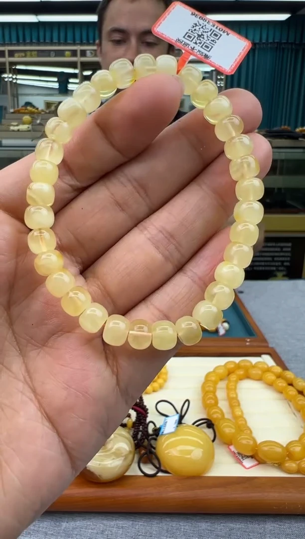 未镶嵌琥珀手链5秒拍号 假一罚三