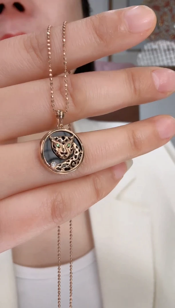 吊坠(不含链)18K金镶嵌钻石吊坠