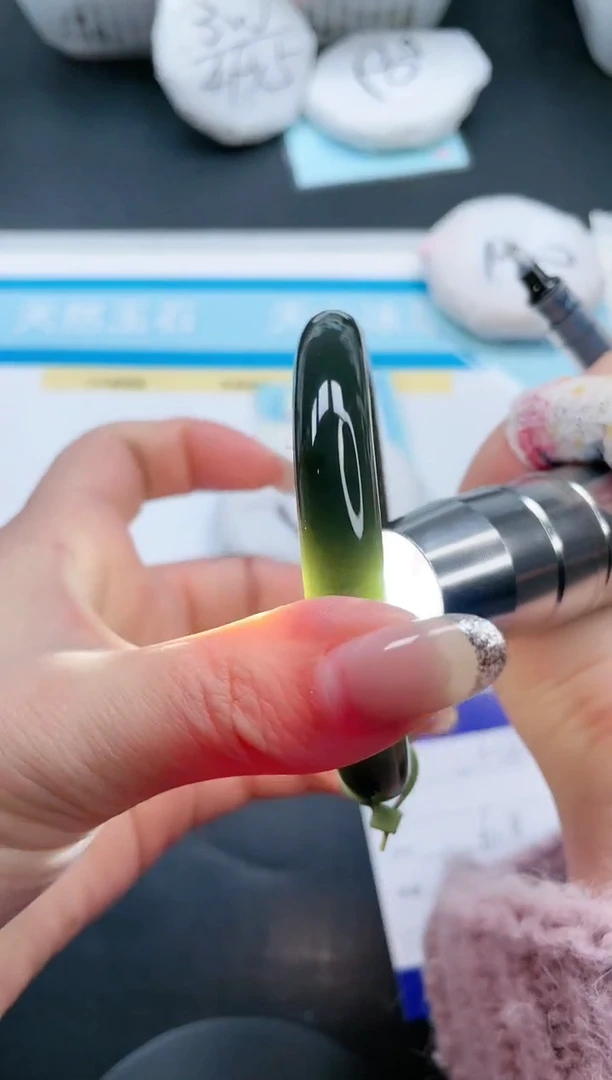 【闪购商品】和田玉手镯未镶嵌13V338-61