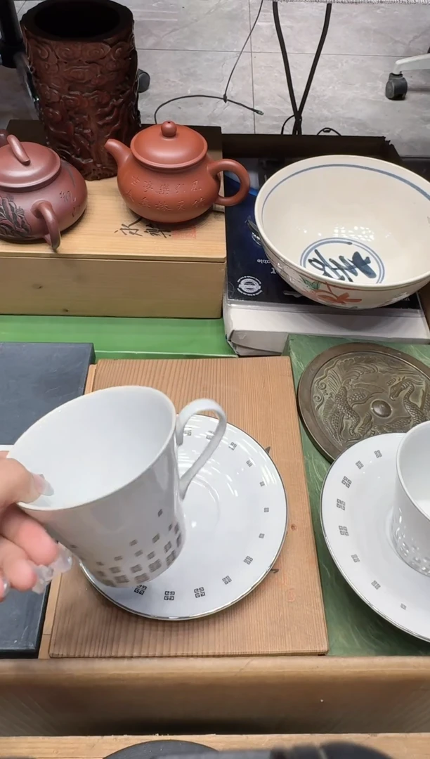 瓷器闪购商品 如图 中古品默认微瑕