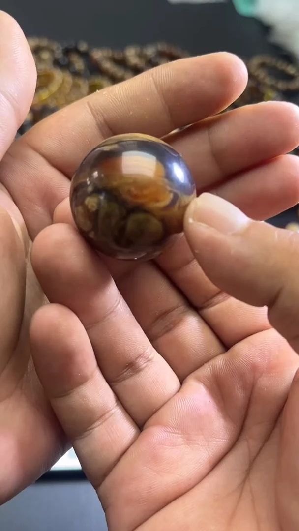 裸石琥珀未镶嵌96