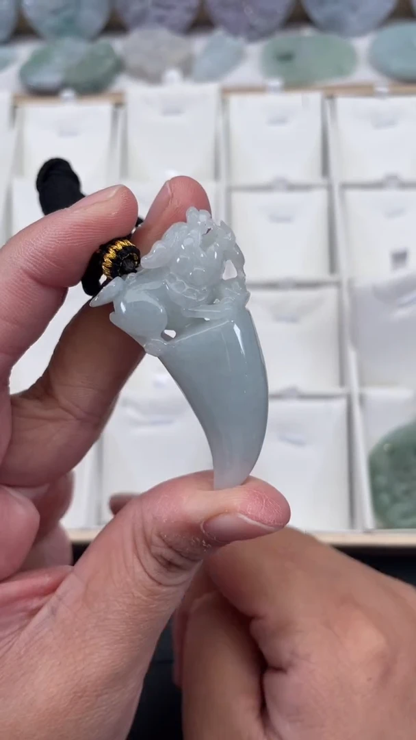 颈饰未镶嵌翡翠天然缅甸翡翠A货465