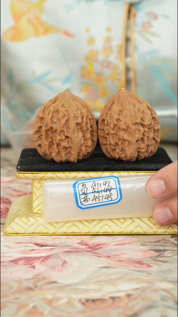 【闪购商品】文玩核桃把件鸡心有修