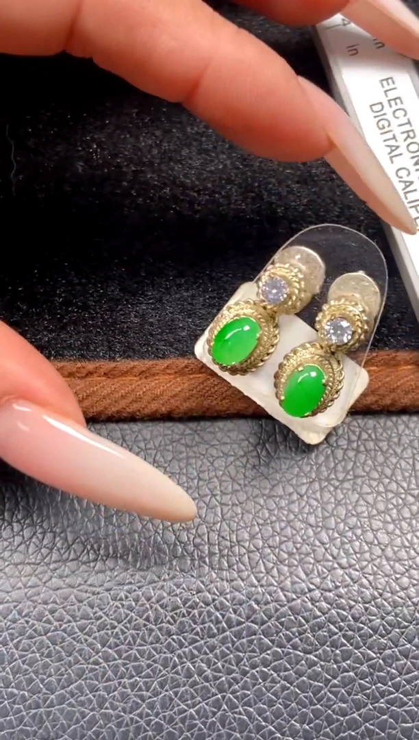 未镶嵌定制翡翠32天然缅甸A货翡翠蛋面