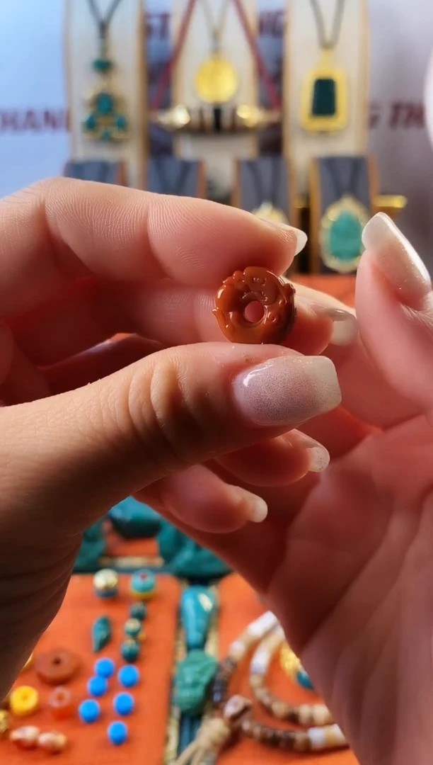 南红玛瑙.未镶嵌南红侧挂 13.7mm
