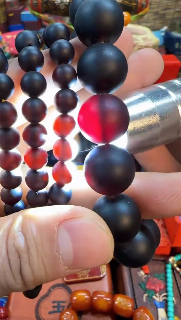 【闪购商品】琥珀裸石未镶嵌当天订单当天直发如图所示