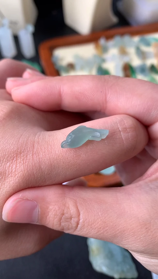 【闪购商品】定制翡翠未镶嵌翡翠