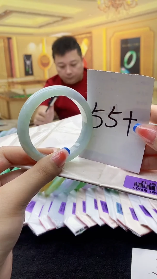 未镶嵌手镯翡翠AAAA