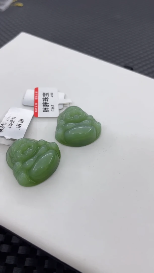 和田玉未镶嵌颈饰佛公 （多样性发一件）F367