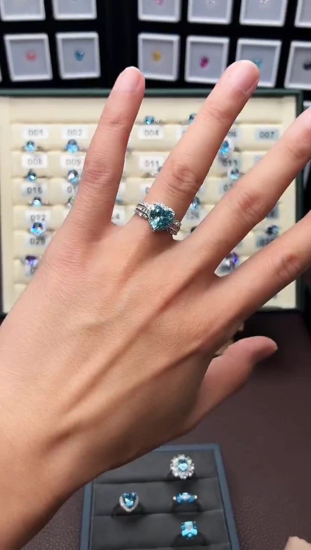 无925银轻奢心形魔鬼蓝色女神戒