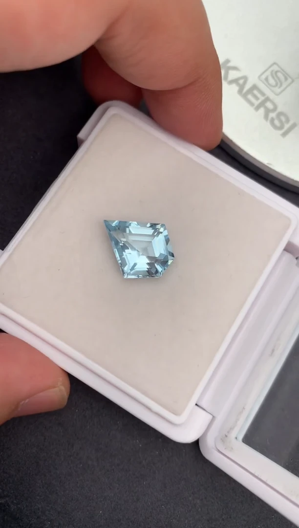 裸石海蓝宝石6.7 ct 海蓝宝石 定制 A