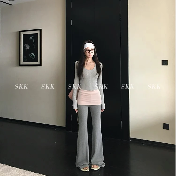 韩女曲线复古V领修身打底外穿上衣2025秋季撞色微喇叭长裤套装