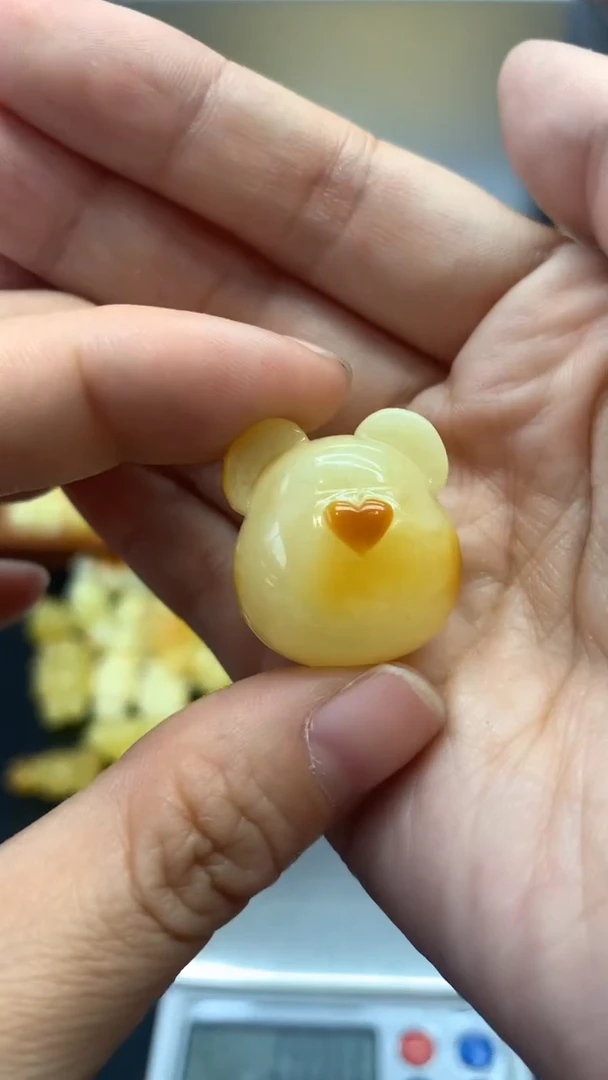 未镶嵌琥珀珠宝奇石2292