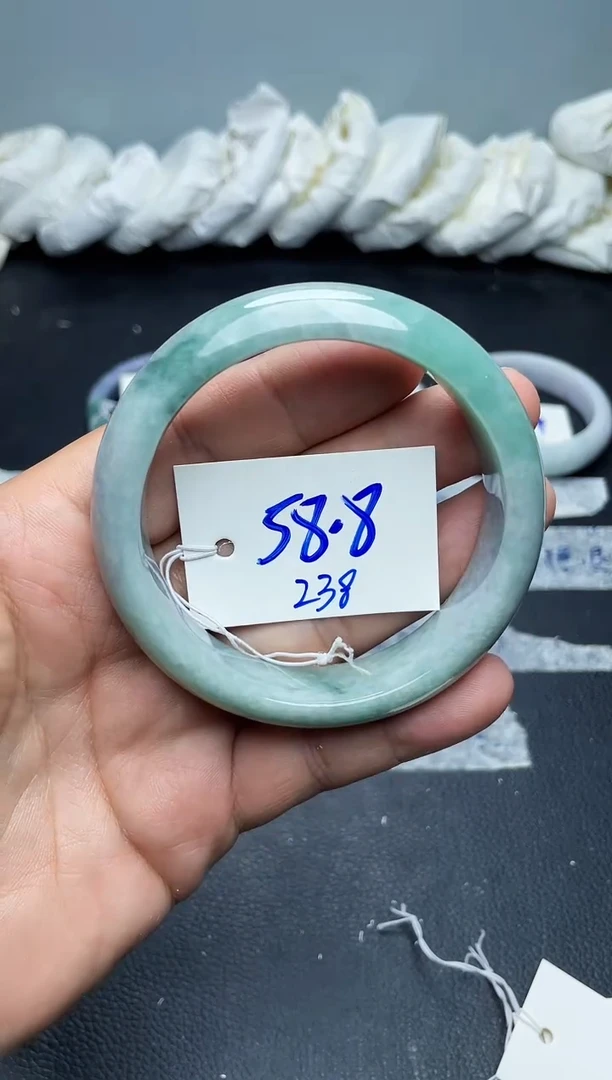 未镶嵌手镯翡翠238