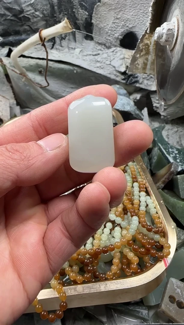 【闪购商品】和田玉颈饰未镶嵌吊坠