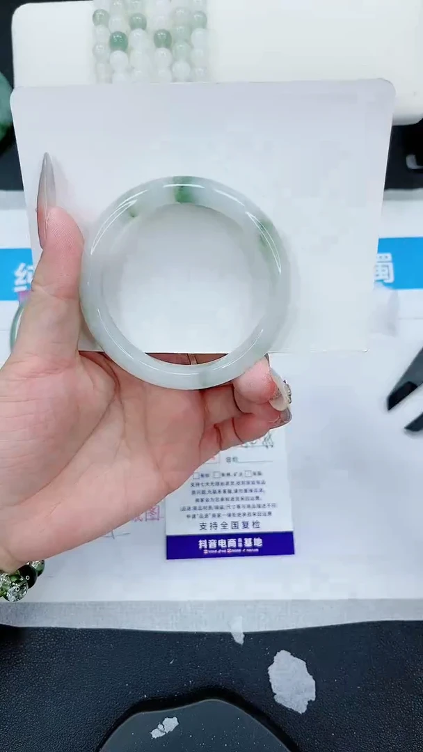 【闪购商品】石英质玉手镯未镶嵌321号/54-55圈