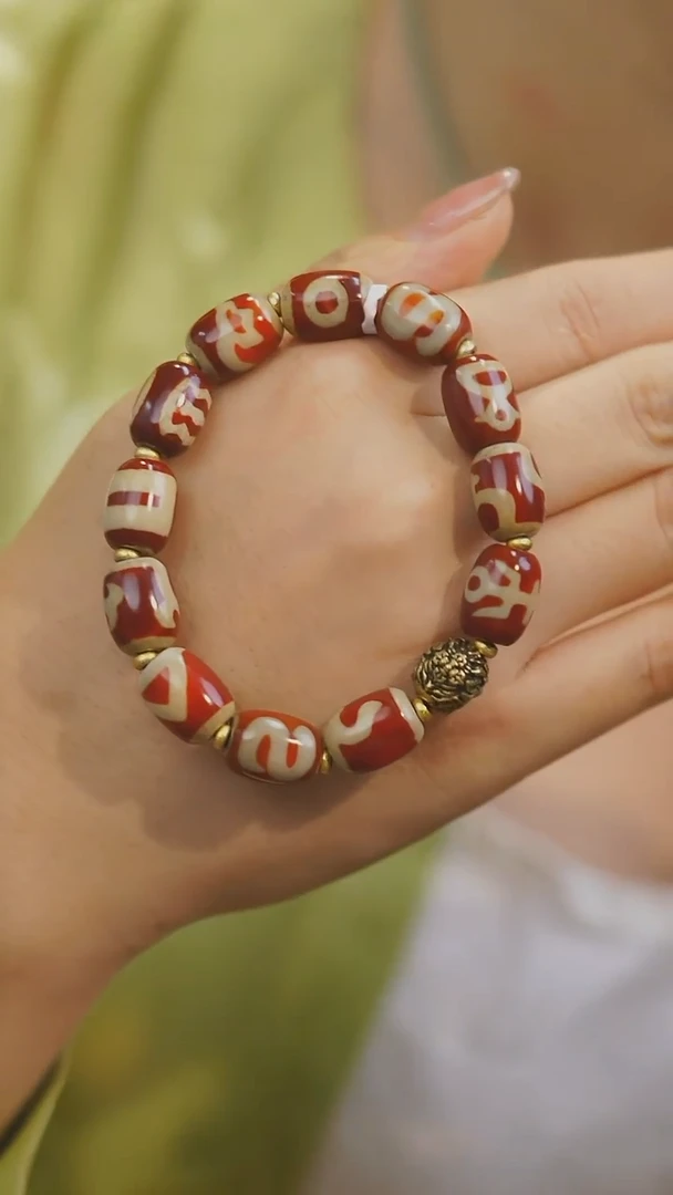 【闪购商品】玛瑙/玉髓手串未镶嵌多样性发其一