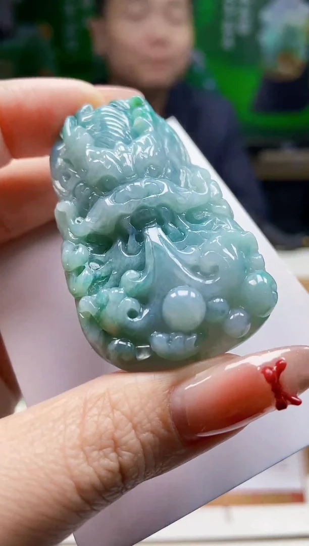 颈饰未镶嵌翡翠翡翠A货